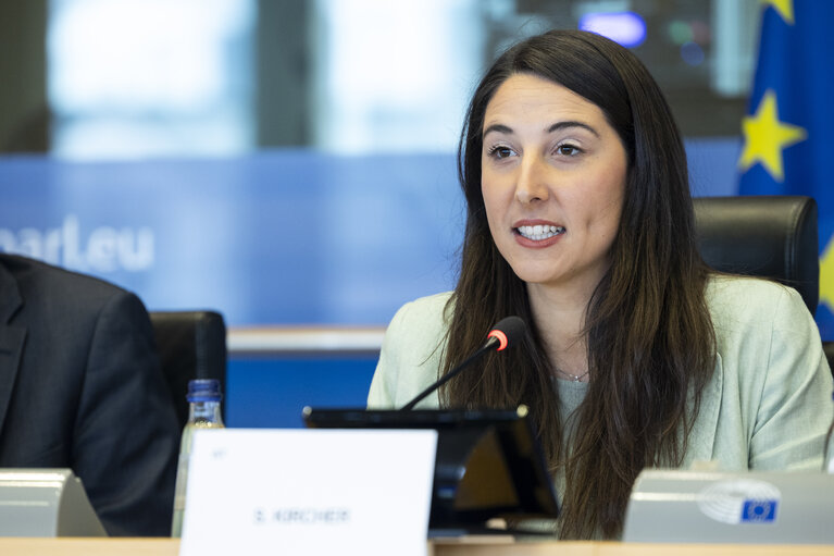 Fotografia 13: TRAN - Exchange of views with Commissioner Apostolas Tzitzikostas on the next MFF and its impact on transport and tourism