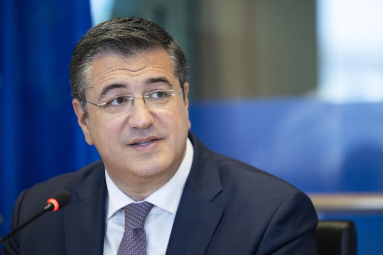 Fotografia 12: TRAN - Exchange of views with Commissioner Apostolas Tzitzikostas on the next MFF and its impact on transport and tourism