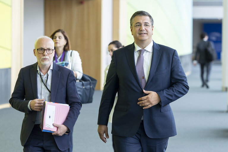 Fotografia 20: TRAN - Exchange of views with Commissioner Apostolas Tzitzikostas on the next MFF and its impact on transport and tourism