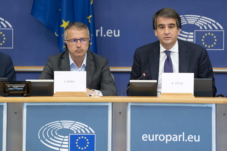 Fotografie 22: REGI - Exchange of views on the EC proposal for the Multi-annual Financial Framework (MFF) post 2027