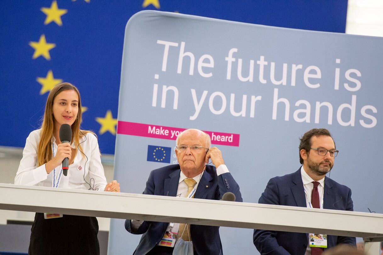 Conference on the Future of Europe (CoFoE) - Citizens' panel 2 - Plenary session