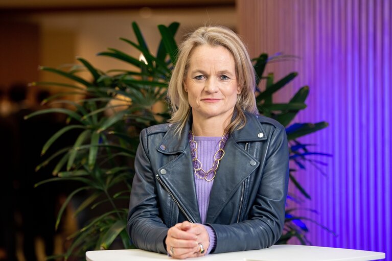 Viola VON CRAMON TAUBADEL in the EP in Brussels