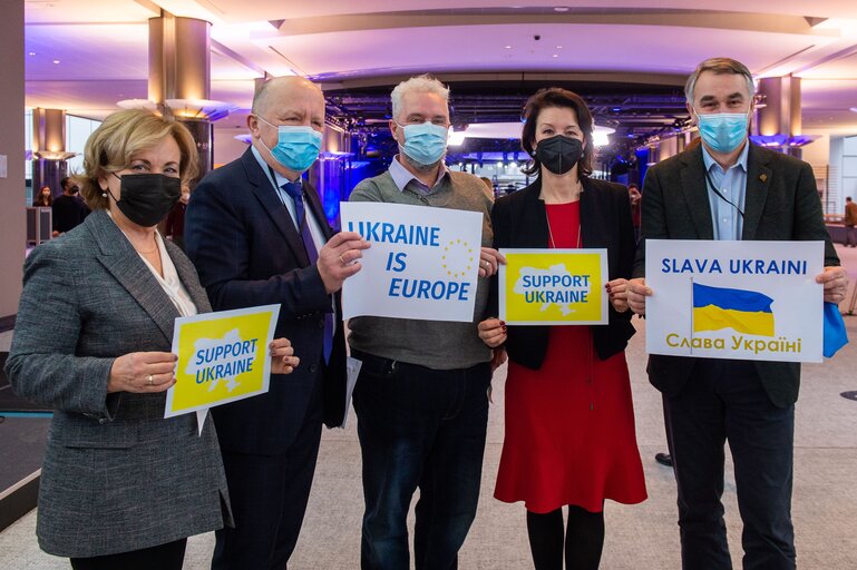 Fotografie 3: StandWithUkraine! - Stand-up to support Ukraine and the Ukrainian people