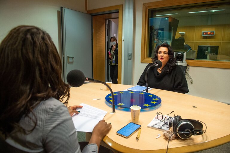 Fotografie 24: Podcast - Conversation with Assita KANKO