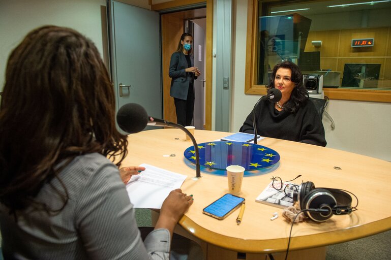 Fotografie 23: Podcast - Conversation with Assita KANKO