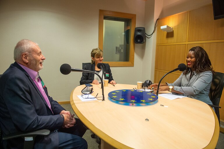 Fotografie 11: Podcast - Conversation with Assita KANKO