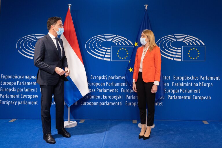 Foto 20: Roberta METSOLA, EP President meets with Mark RUTTE, Prime Minister of the Netherlands