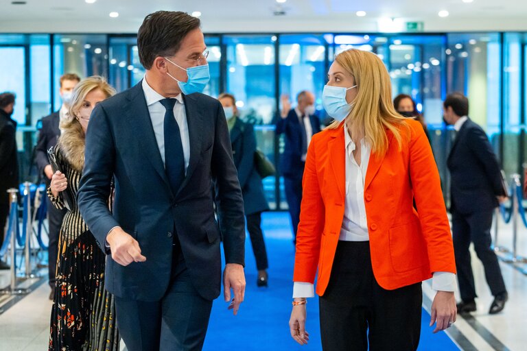 Foto 10: Roberta METSOLA, EP President meets with Mark RUTTE, Prime Minister of the Netherlands