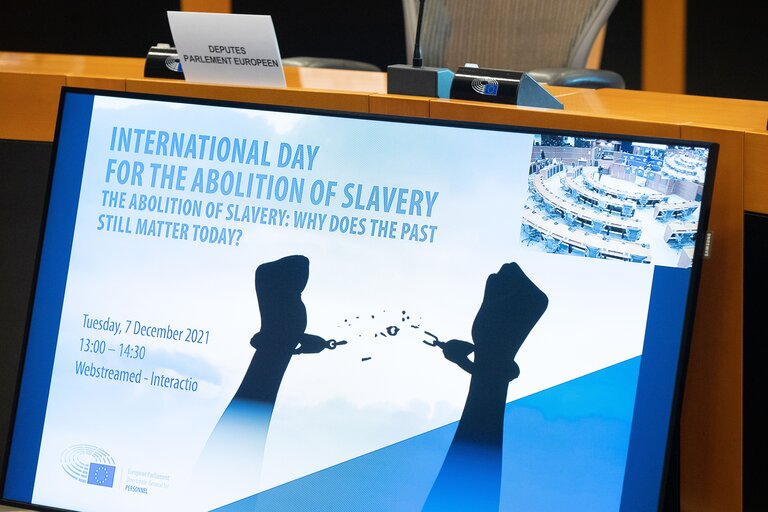 Fotografija 17: Round Table -  The Abolition Of Slavery: Why Does The Past Still Matter Today ?