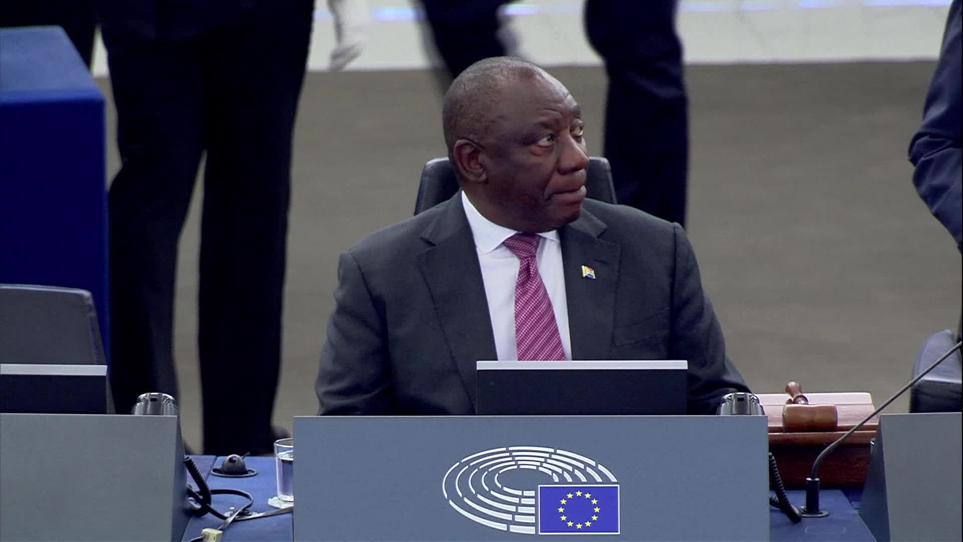 Formal sitting: Adress by Cyril RAMAPHOSA, President of South Africa - Opening statement by Antonio TAJANI, EP President (11:37 - 11:42)