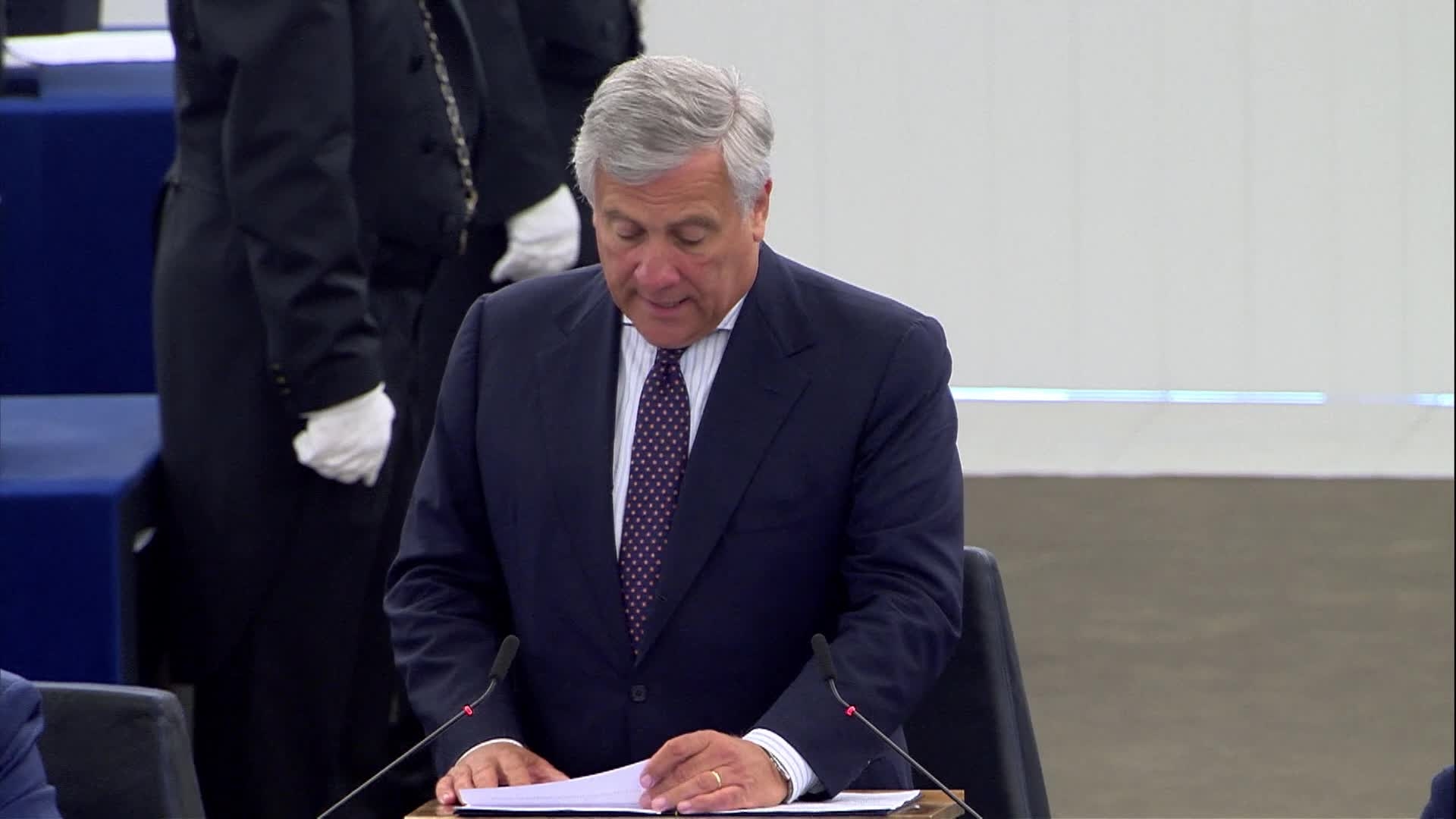 Resumption of session and order of business: Introductory remarks by Antonio TAJANI, EP President and Minute of Silence